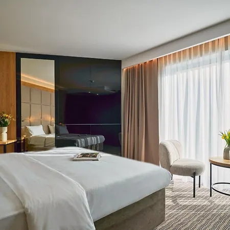 Hotel Verde City Hotel 4*