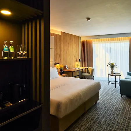 Hotel Verde City Ξενοδοχείο 4*