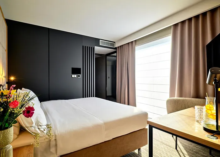 Hotel Verde City Hotel 4*